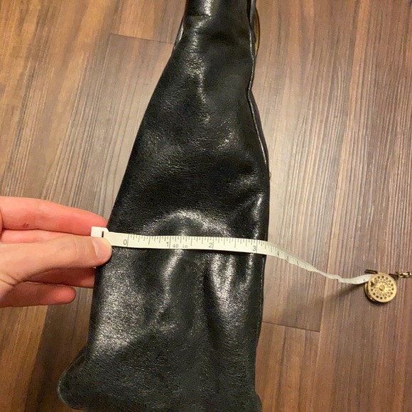 Badgley Mischka Black and Tan purse - Picture 16 of 16